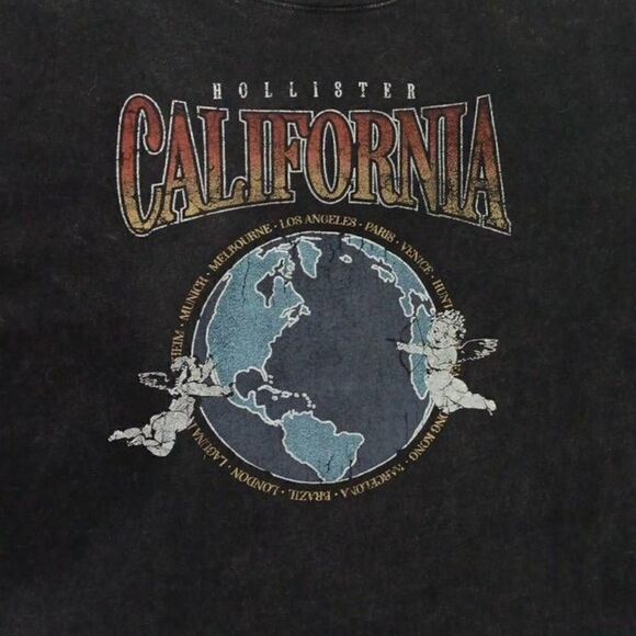 Hollister, California Tee - Picture 1 of 4